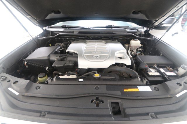 Used 2016 Toyota Land Cruiser AWD/4WD image 52