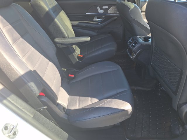 Used 2021 Mercedes-Benz GLS 580 4MATIC image 25