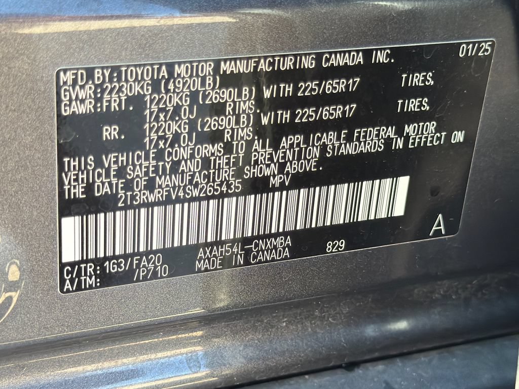Used 2025 Toyota RAV4 XLE AWD/4WD image 31