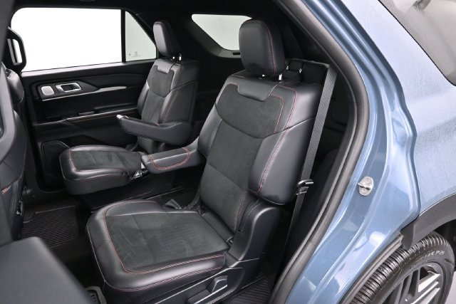 Certified 2025 Ford Explorer ST w/ Sun And Sound Package AWD/4WD image 29