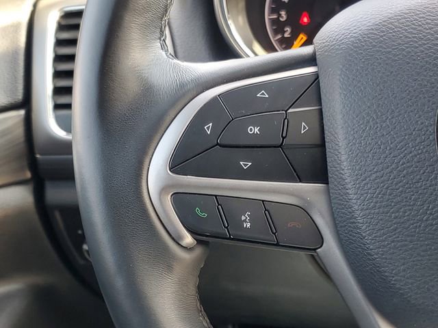 Used 2019 Jeep Grand Cherokee Altitude image 18