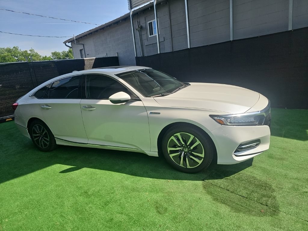 Used 2019 Honda Accord Touring image 3