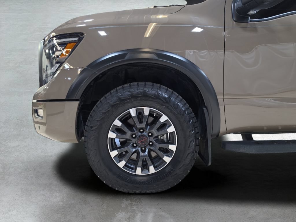 Used 2024 Nissan Titan PRO-4X w/ Pro-4x Convenience Package AWD/4WD image 25