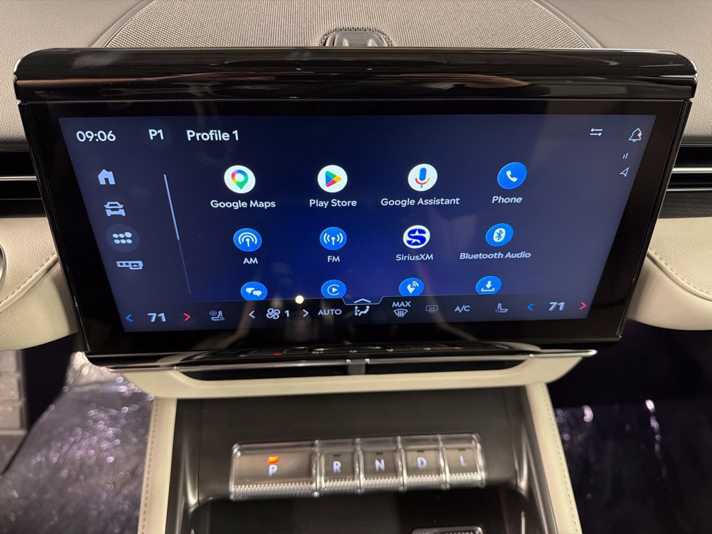 New 2026 Lincoln Nautilus Reserve w/ Jet Appearance Package AWD/4WD image 9