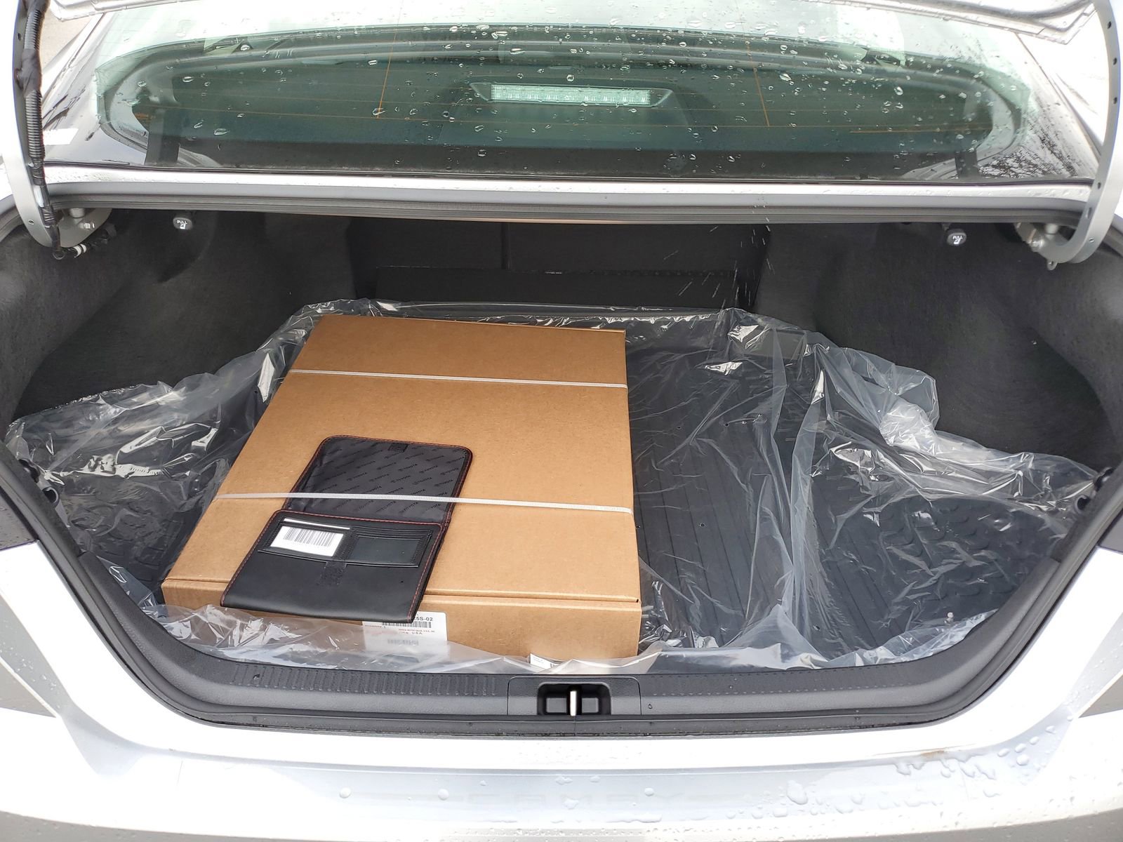 Used 2026 Toyota Camry LE image 9