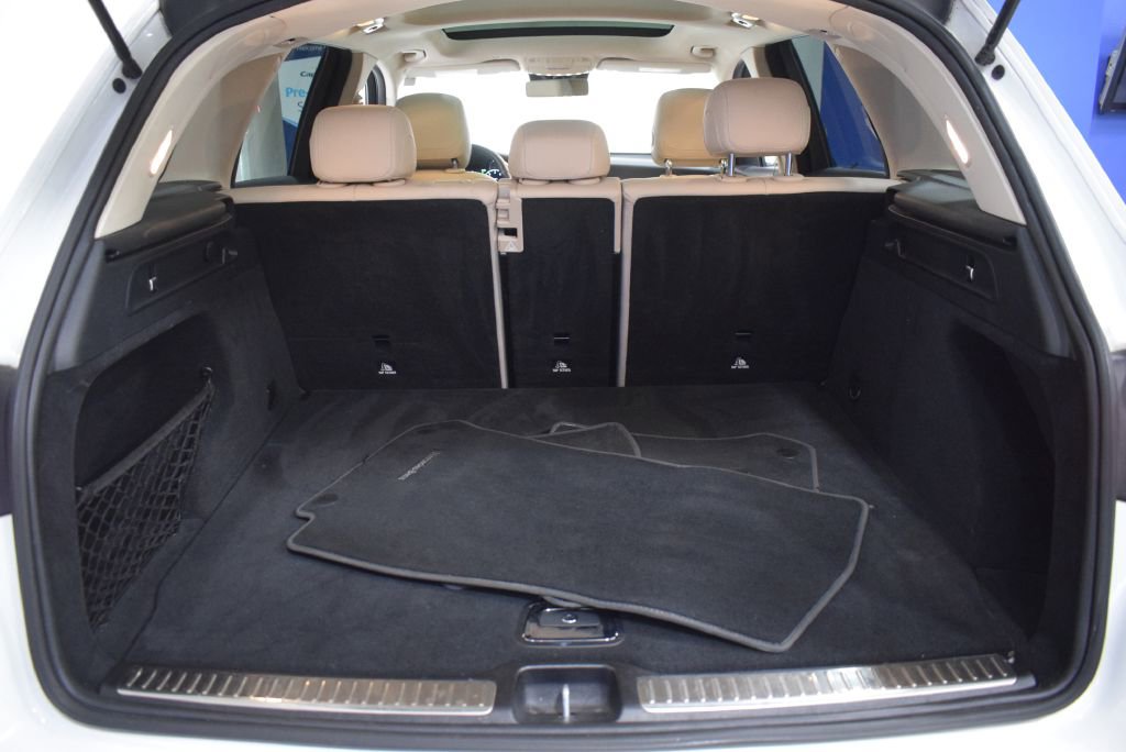 Used 2021 Mercedes-Benz GLC 300 4MATIC w/ Premium Package image 15