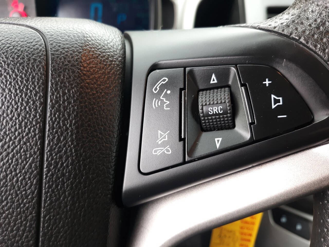 Used 2015 Chevrolet Sonic LT image 15