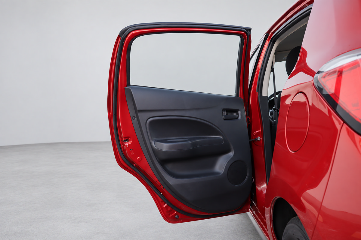 Used 2024 Mitsubishi Mirage ES FWD image 16