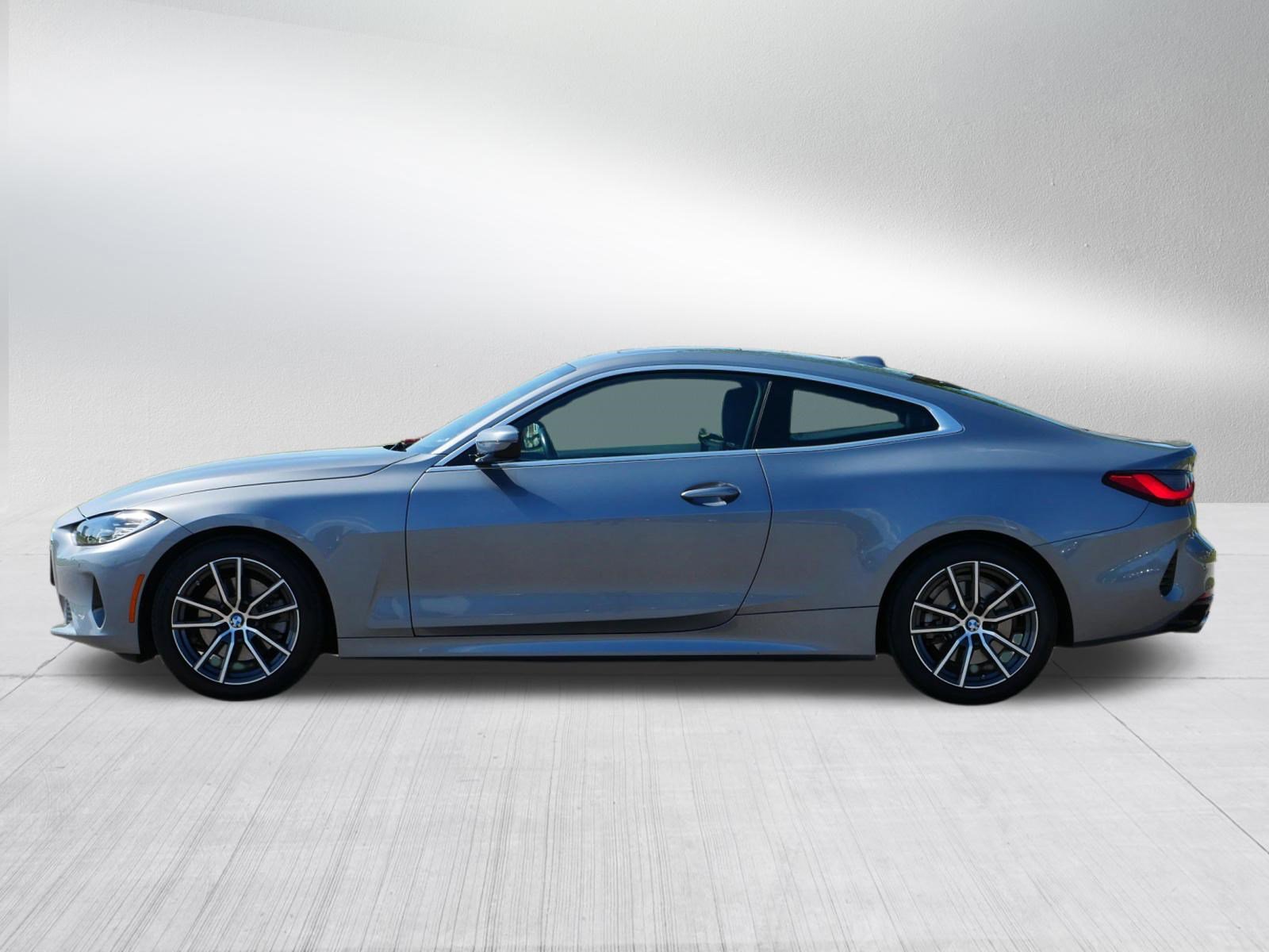 Used 2024 BMW 430i xDrive Coupe w/ Premium Package AWD/4WD image 3