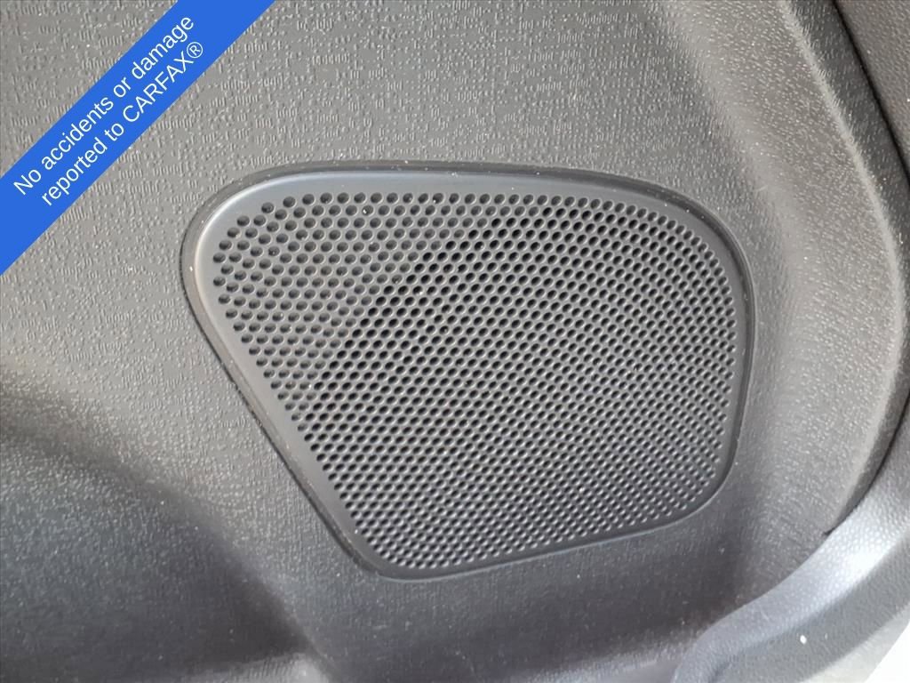 Used 2011 Ford Fiesta SEL image 16