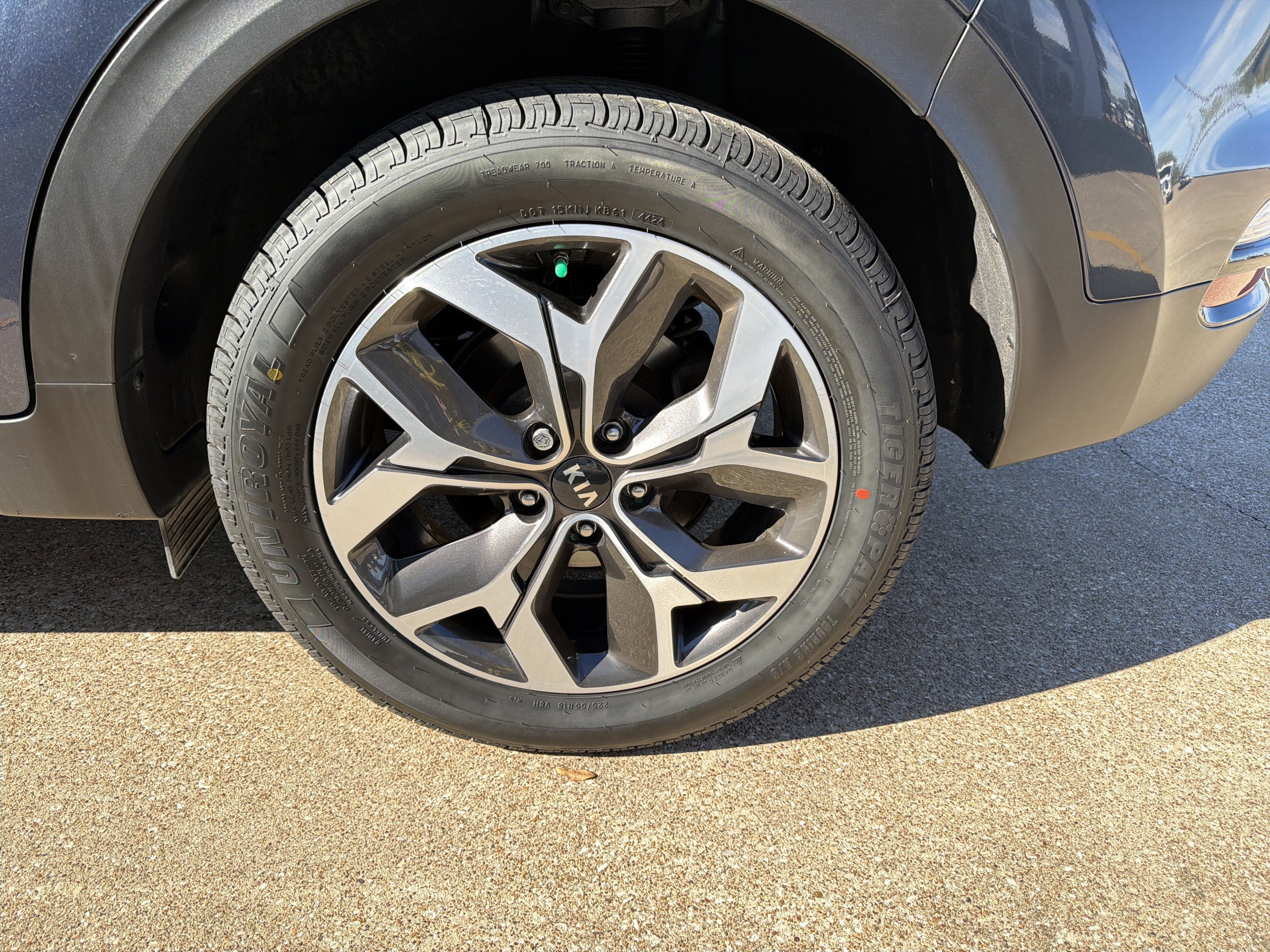 Used 2021 Kia Sportage EX image 29