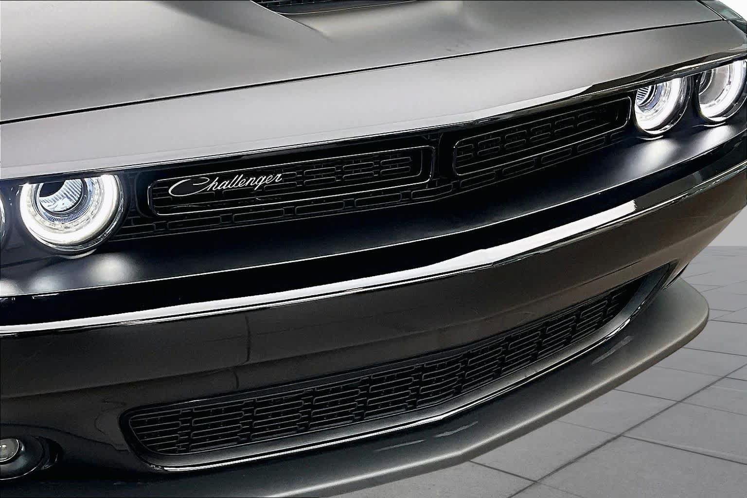 Used 2021 Dodge Challenger R/T Scat Pack w/ T/A Package RWD image 31