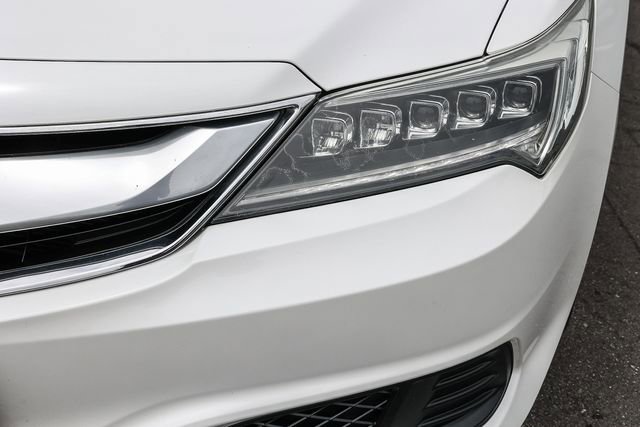 Used 2017 Acura ILX FWD image 10