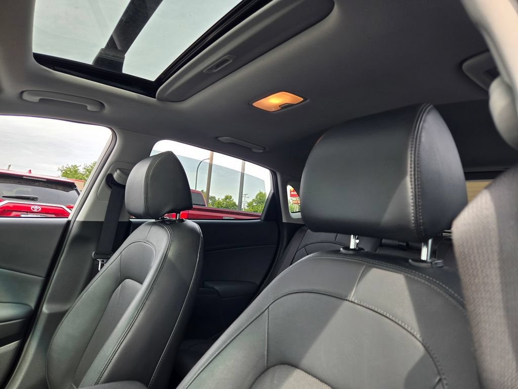 Certified 2023 Hyundai Kona Limited AWD/4WD image 34