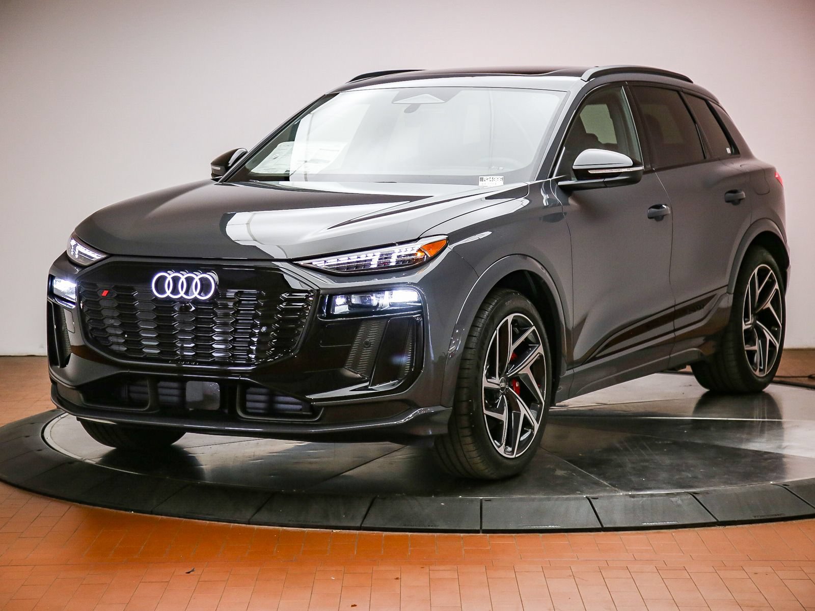 New 2027 Audi SQ6 e-tron Premium Plus AWD/4WD image 1