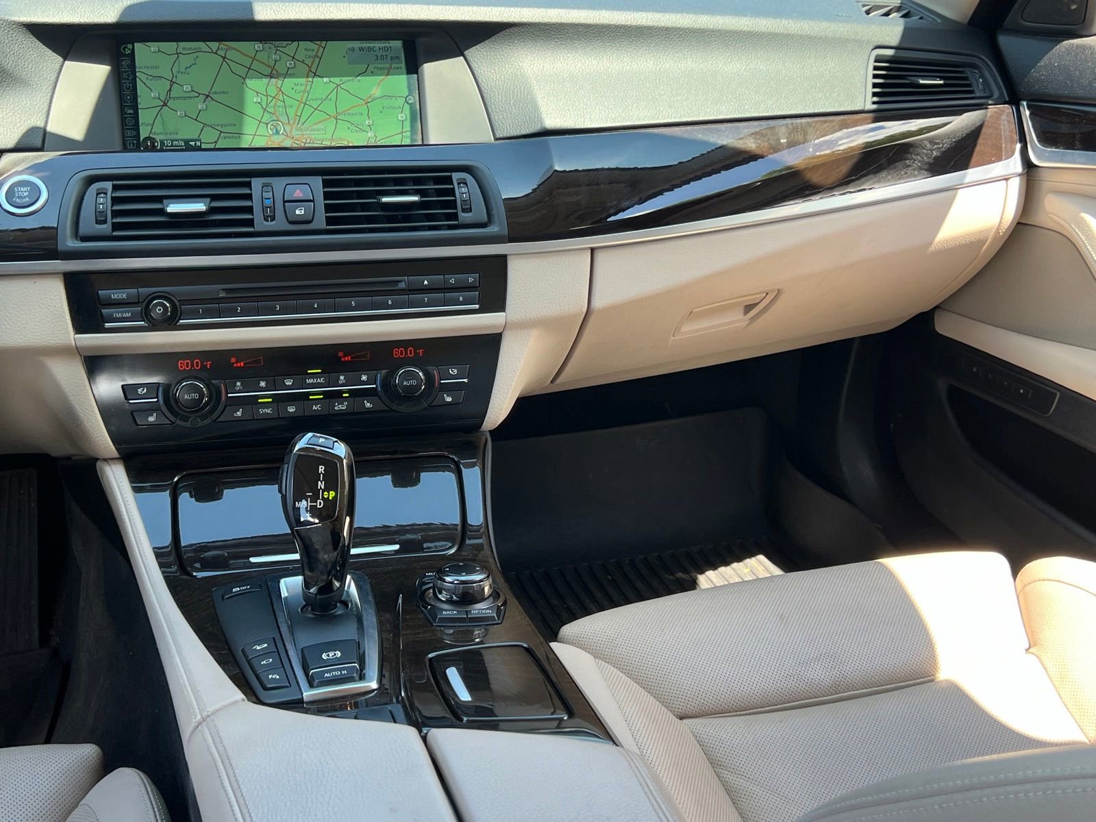 Used 2013 BMW 550i xDrive Sedan AWD/4WD image 23