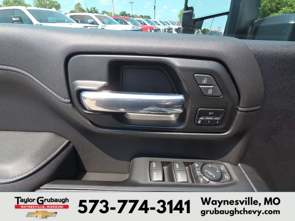 Used 2023 Chevrolet Silverado 3500 LTZ w/ LTZ Plus Package AWD/4WD image 14
