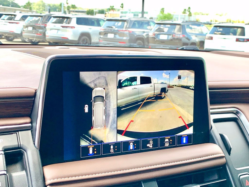 Used 2023 Chevrolet Tahoe High Country RWD image 38
