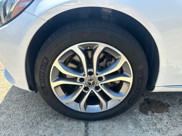 Used 2018 Mercedes-Benz C 300 4MATIC Sedan image 32