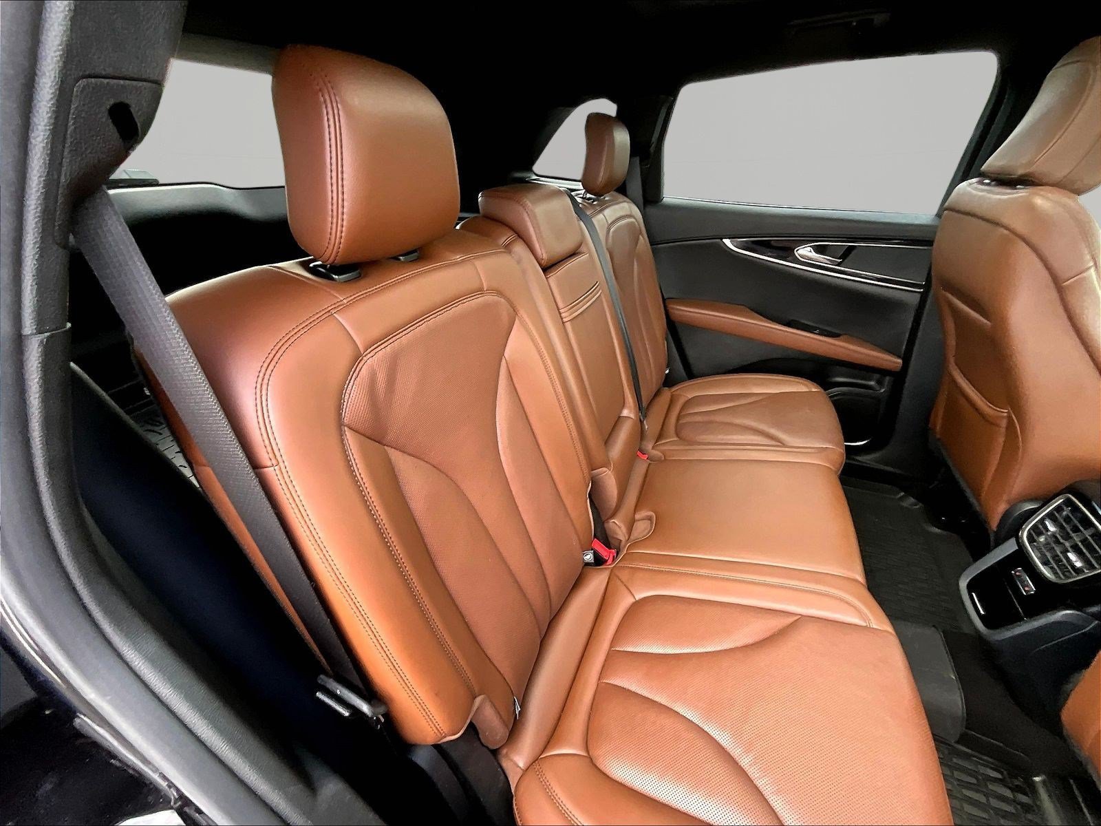 Used 2023 Lincoln Nautilus Reserve AWD/4WD image 25