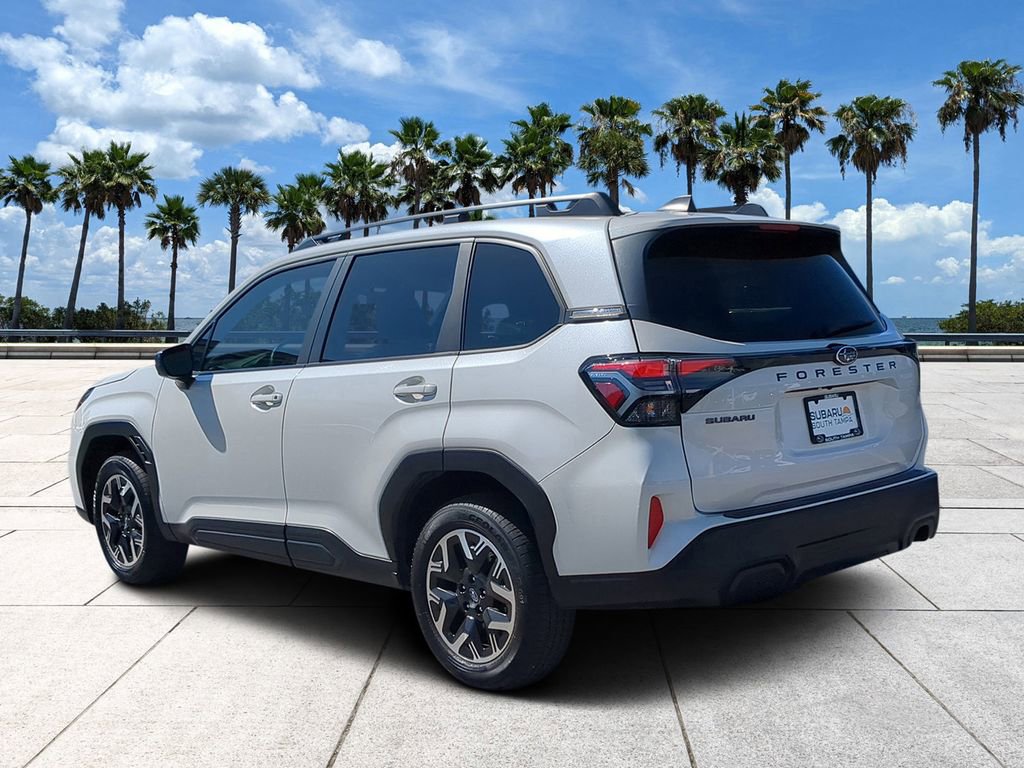 Used 2025 Subaru Forester Premium w/ Convenience Package #1 image 5