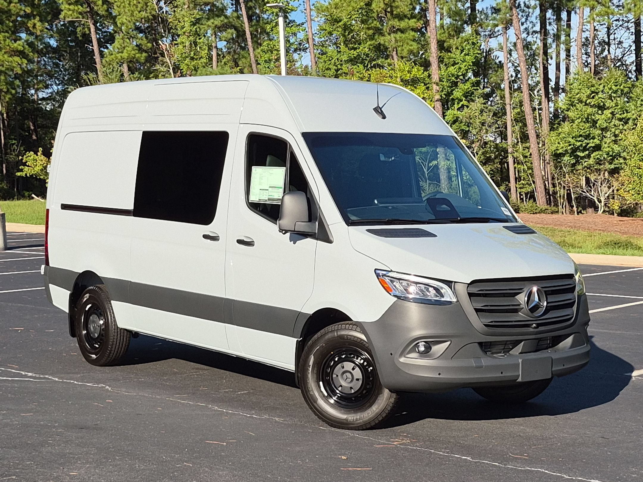 New 2026 Mercedes-Benz Sprinter 2500 image 2