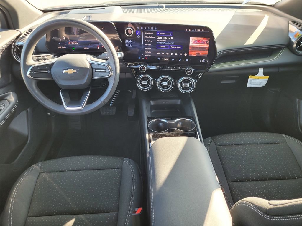 Used 2025 Chevrolet Blazer EV LT image 13