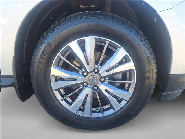 Used 2019 Nissan Pathfinder SL image 22