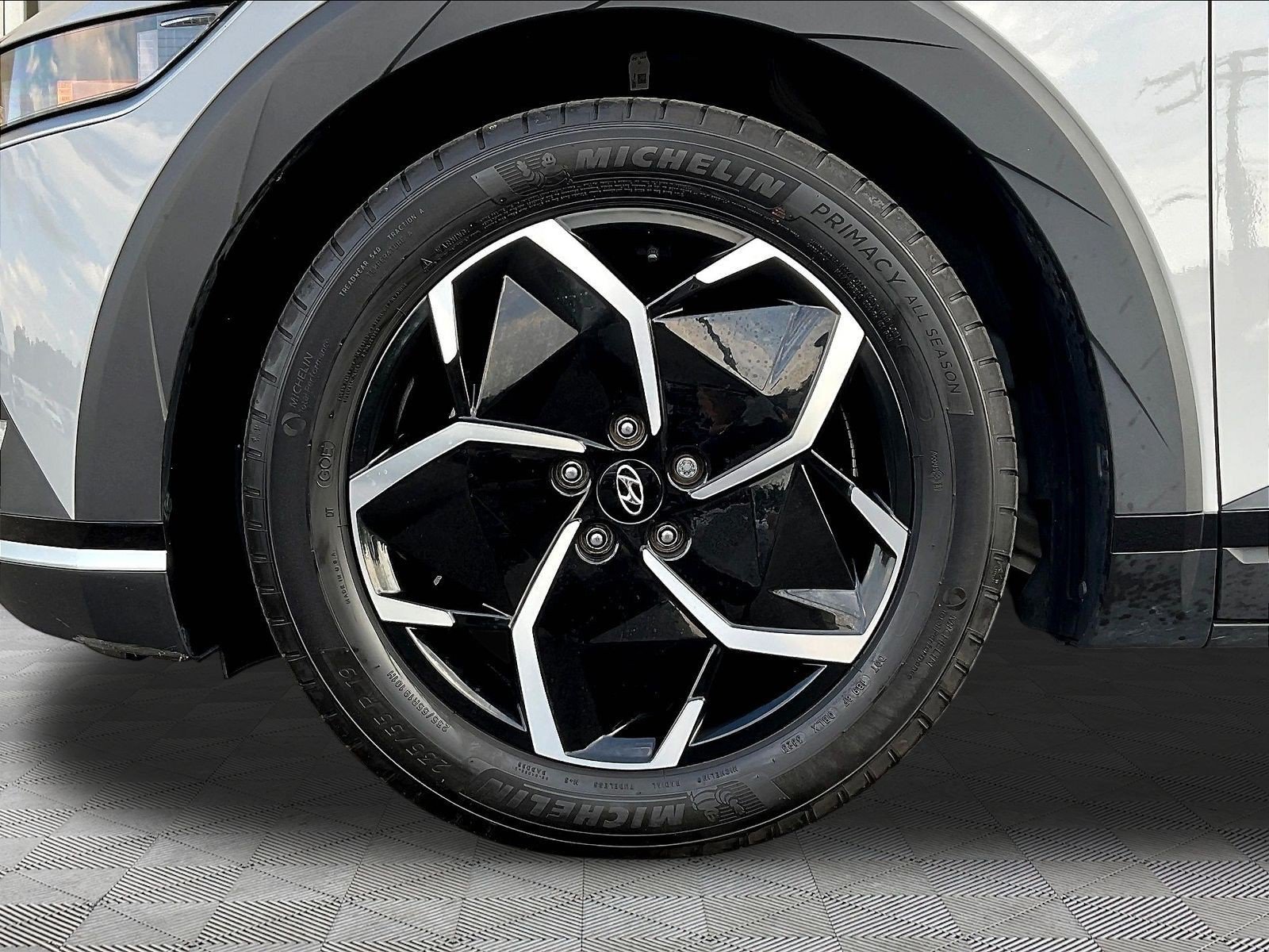 Used 2024 Hyundai Ioniq 5 SEL RWD image 33