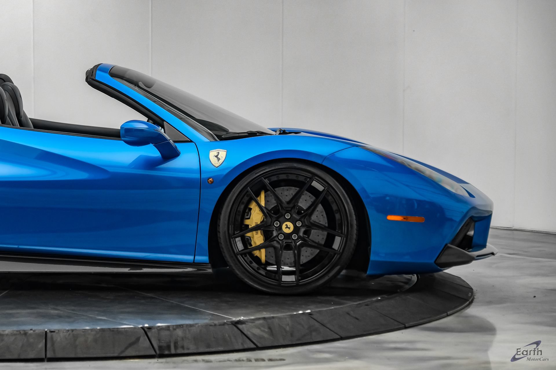 Used 2017 Ferrari 488 Spider RWD image 30