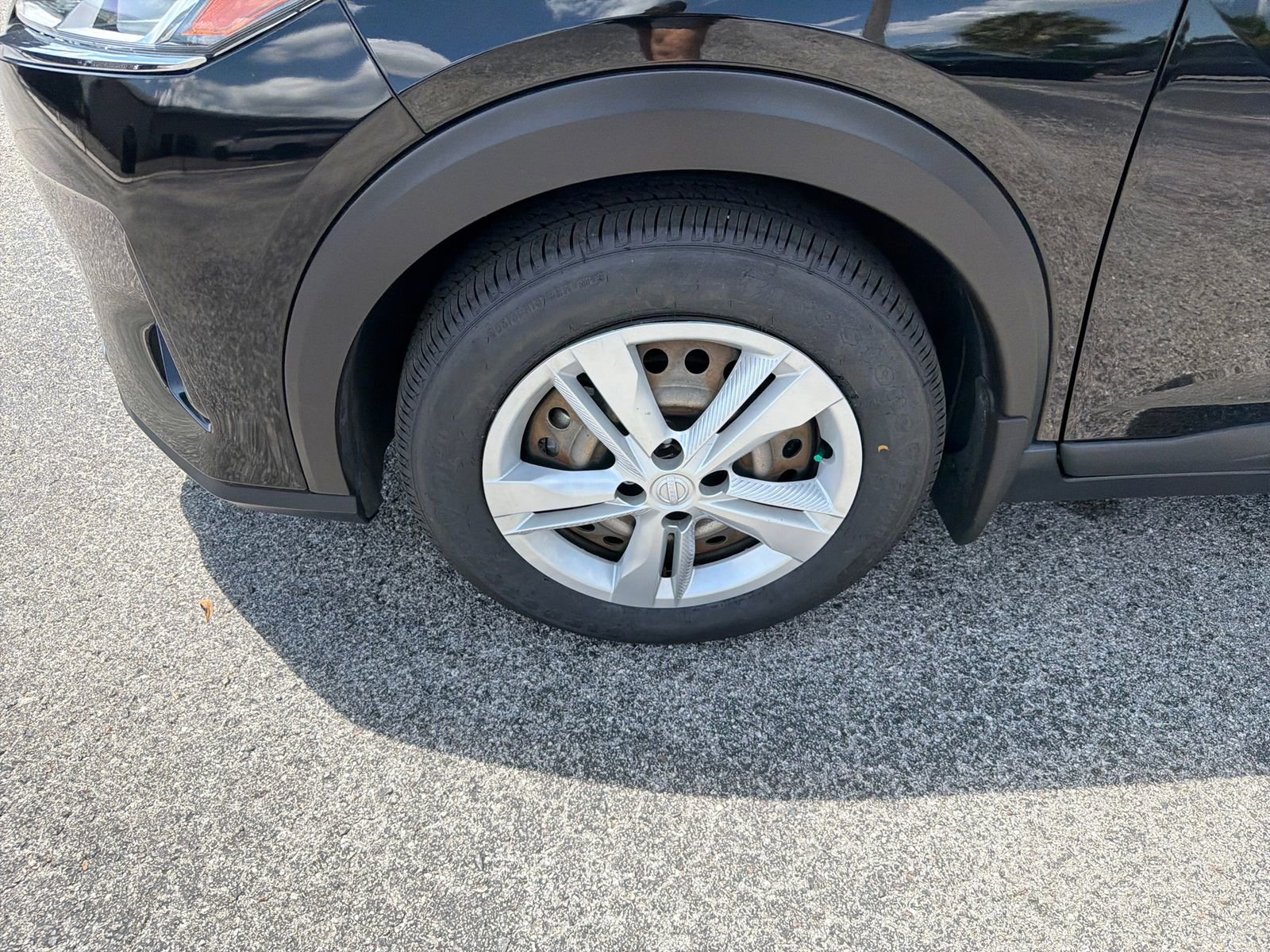 Certified 2021 Nissan Kicks S FWD image 9