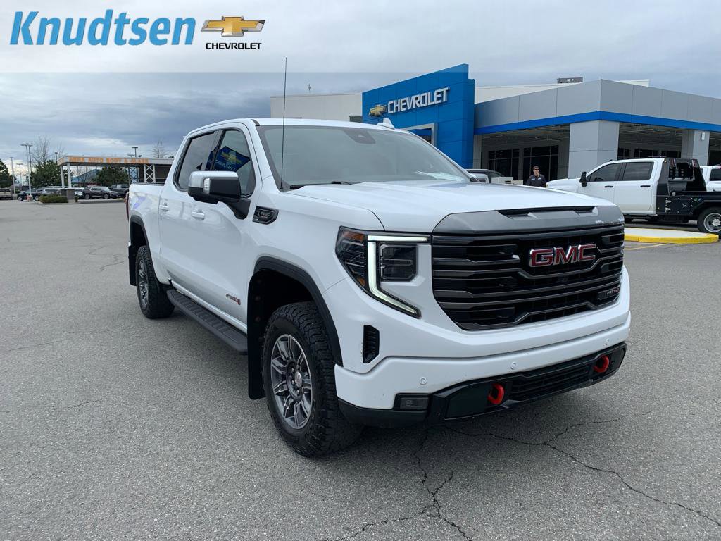 Used 2024 GMC Sierra 1500 AT4 w/ AT4 Preferred Package image 1