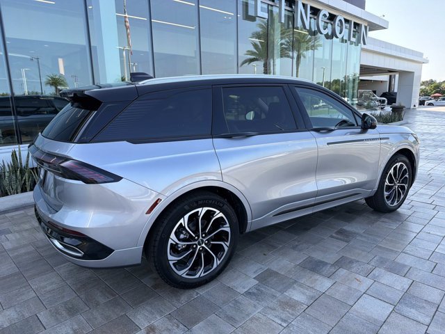 New 2026 Lincoln Nautilus Reserve AWD/4WD image 2