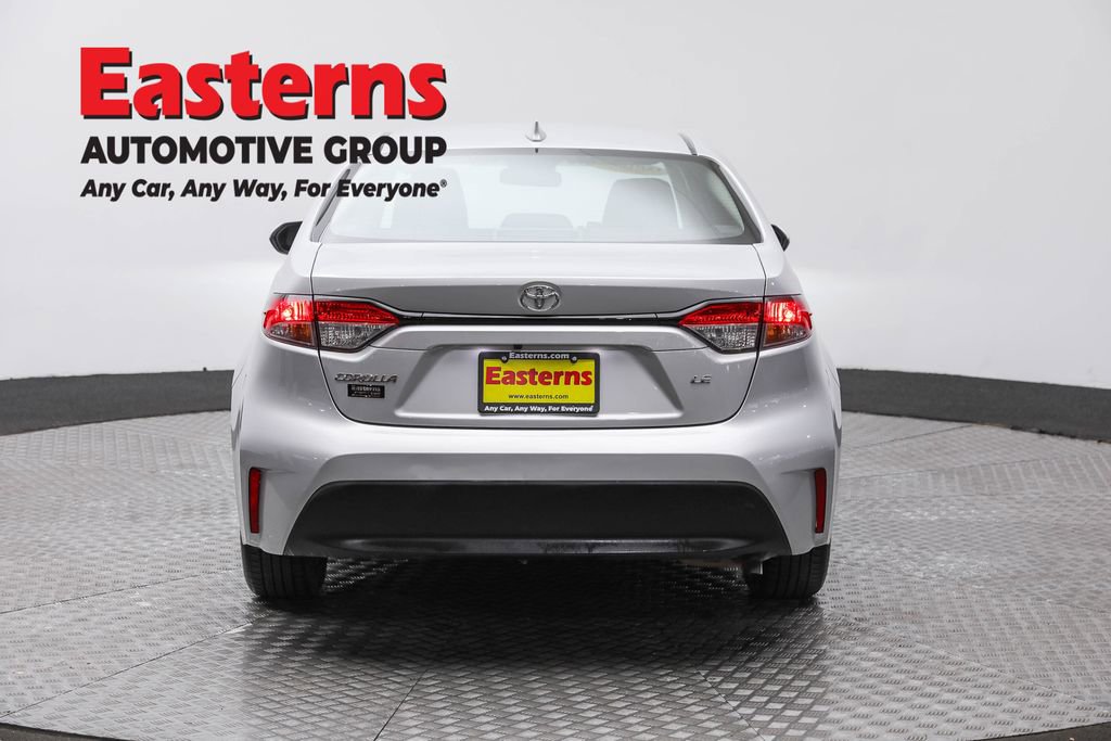 Used 2023 Toyota Corolla LE image 6