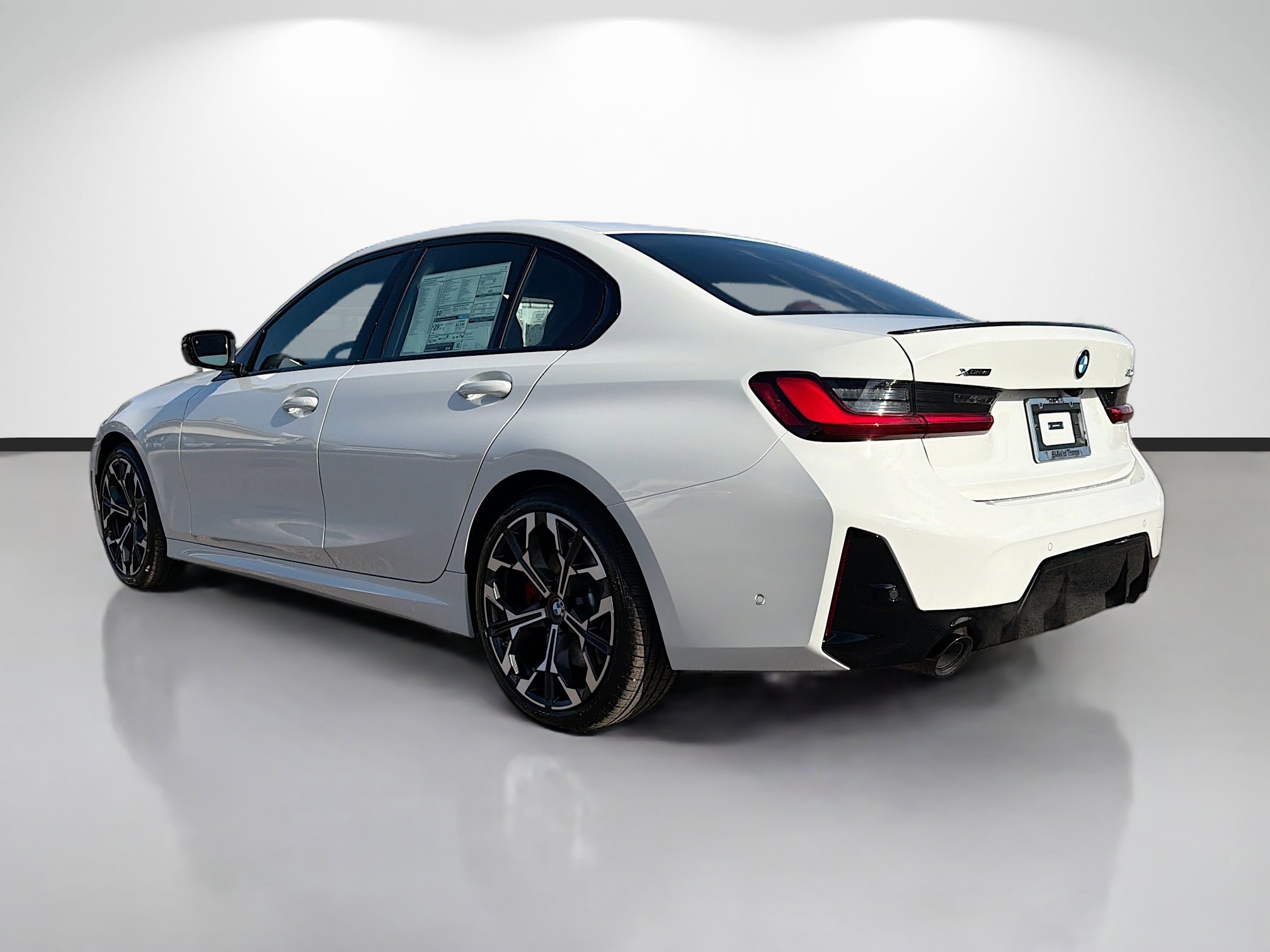 New 2026 BMW 330i xDrive Sedan w/ M Sport Package image 5