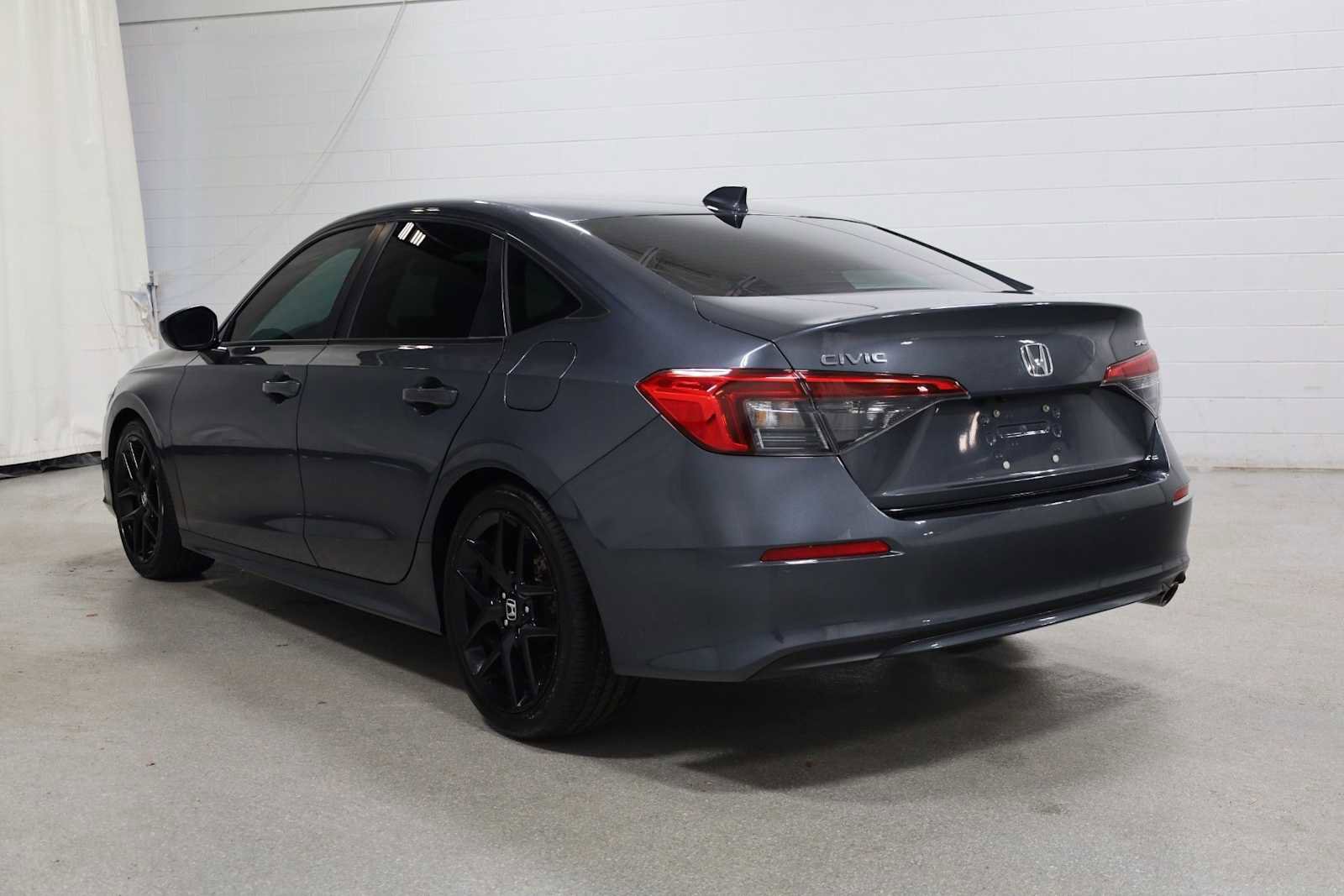 Used 2024 Honda Civic Sport image 3