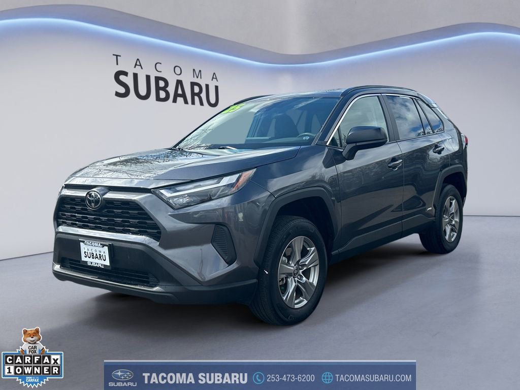 Used 2025 Toyota RAV4 LE AWD/4WD image 1