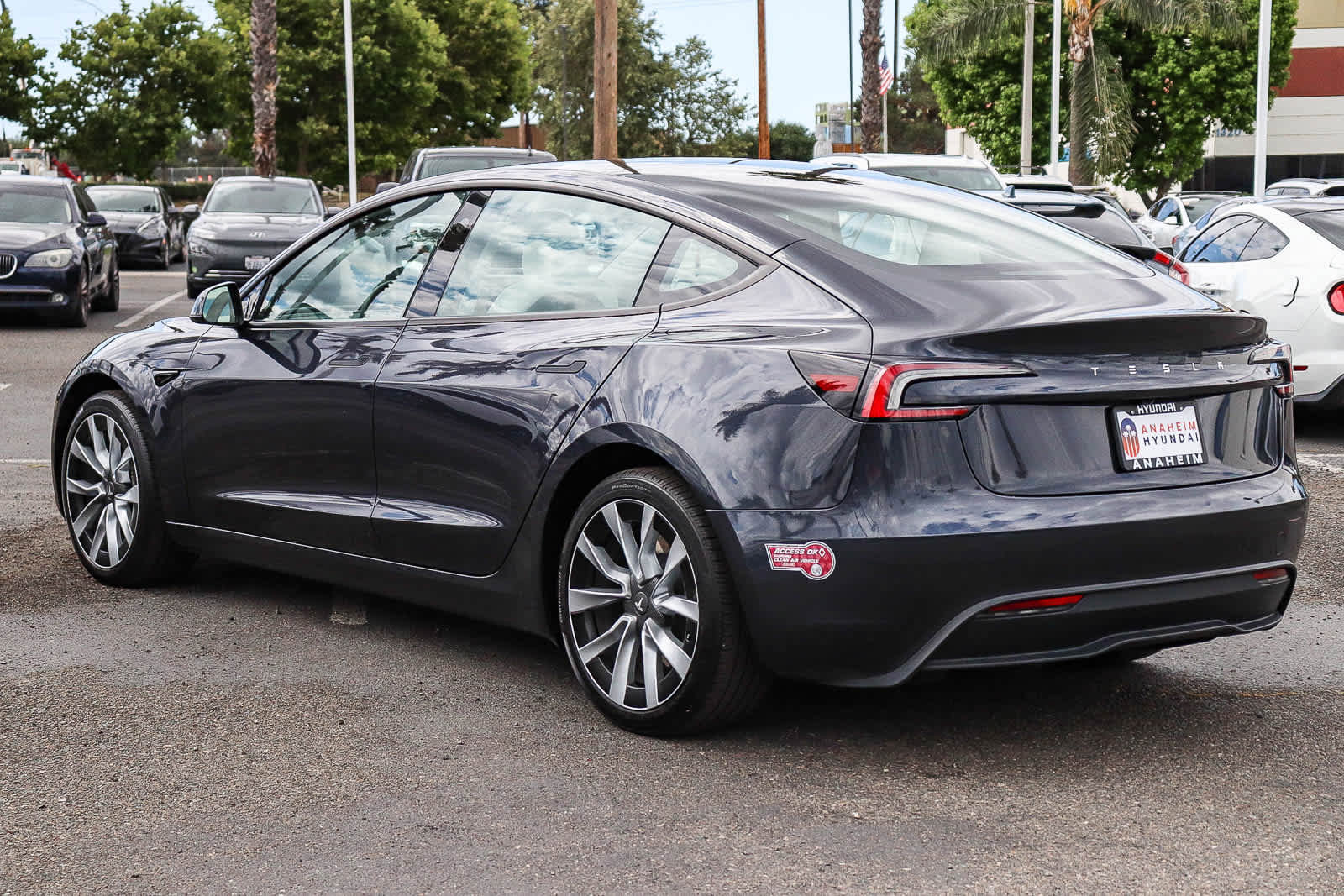 Used 2024 Tesla Model 3 Standard Range RWD image 8
