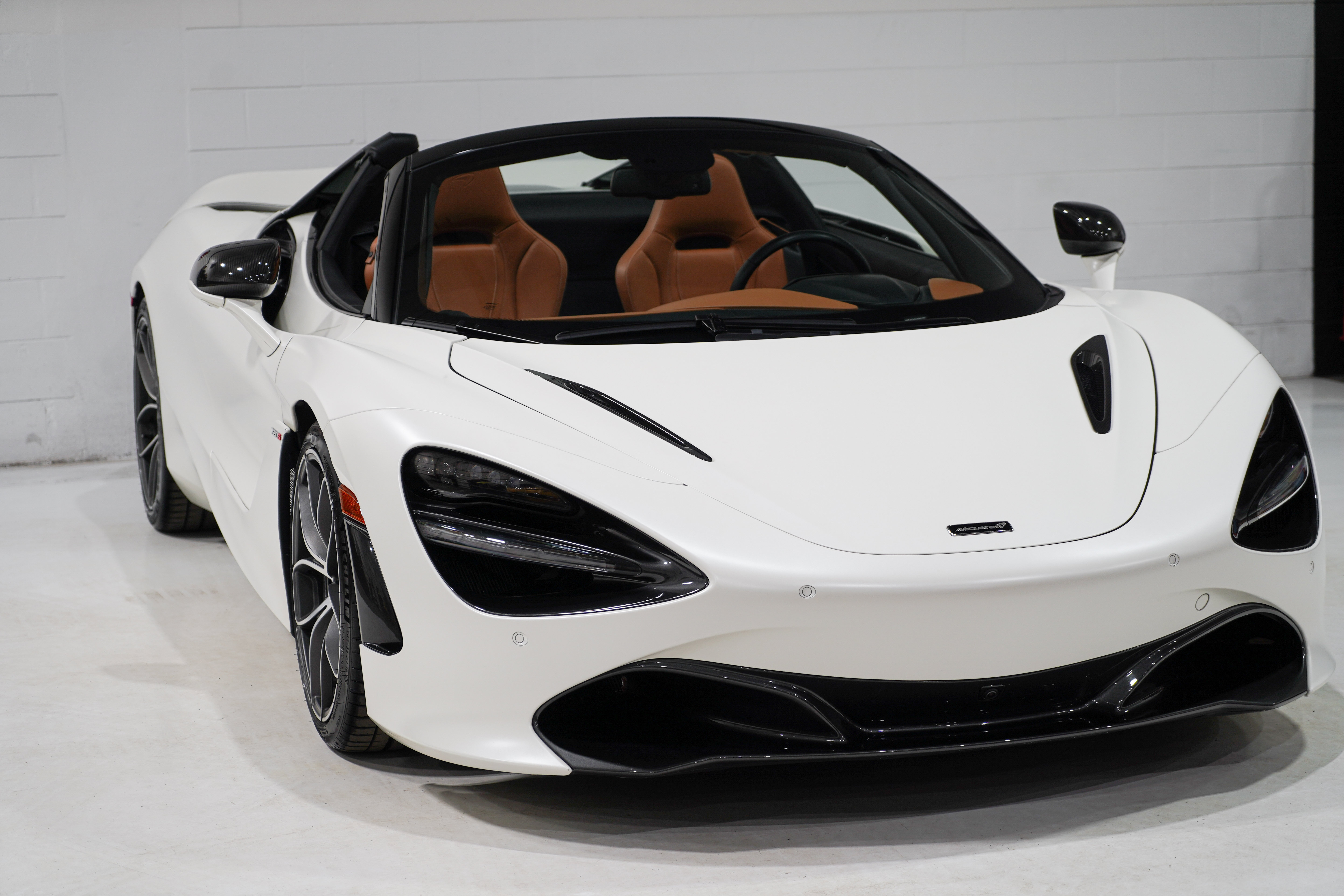 Used 2020 McLaren 720S Spider RWD image 20