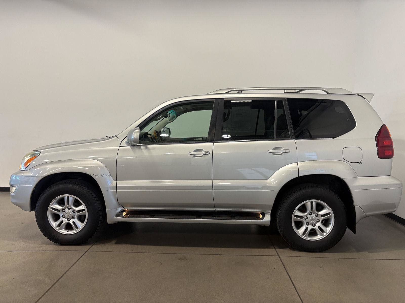 Used 2005 Lexus GX 470 AWD/4WD image 6