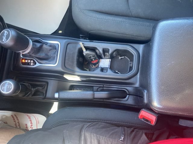 Used 2020 Jeep Wrangler Unlimited Sport S AWD/4WD image 24