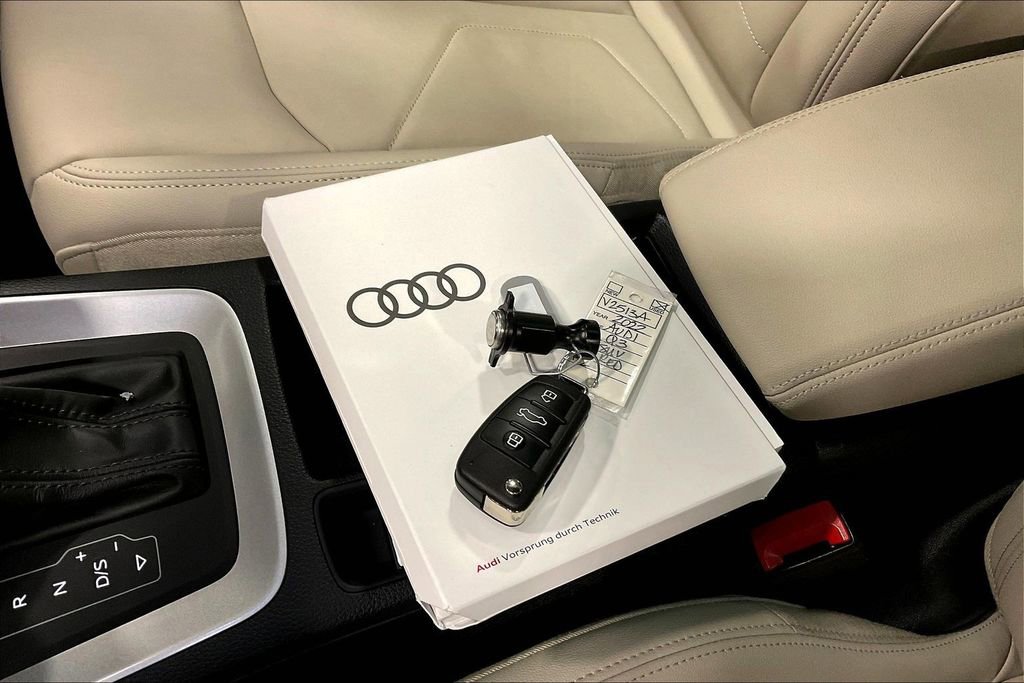 Used 2022 Audi Q3 2.0T Premium Plus image 35