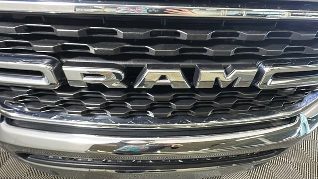 Used 2023 RAM 1500 Big Horn AWD/4WD image 9