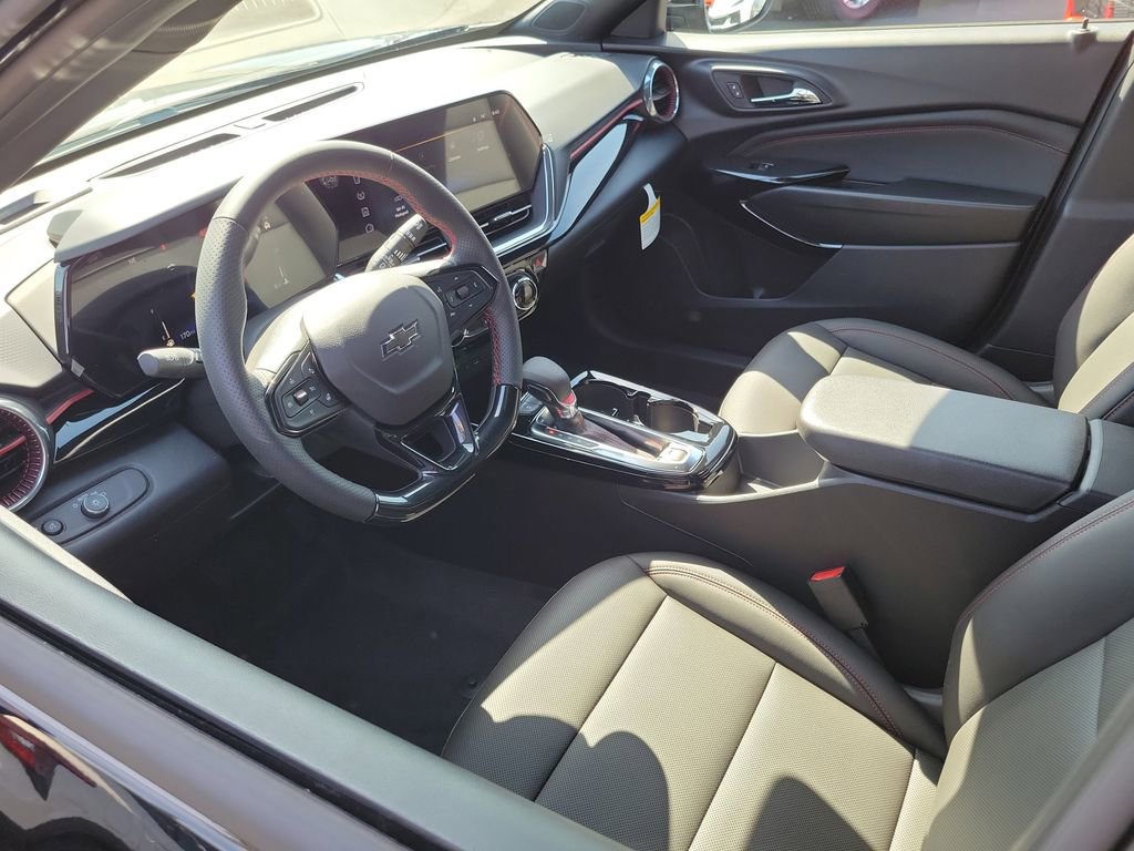 New 2026 Chevrolet Trax RS w/ Driver Confidence Package FWD image 3