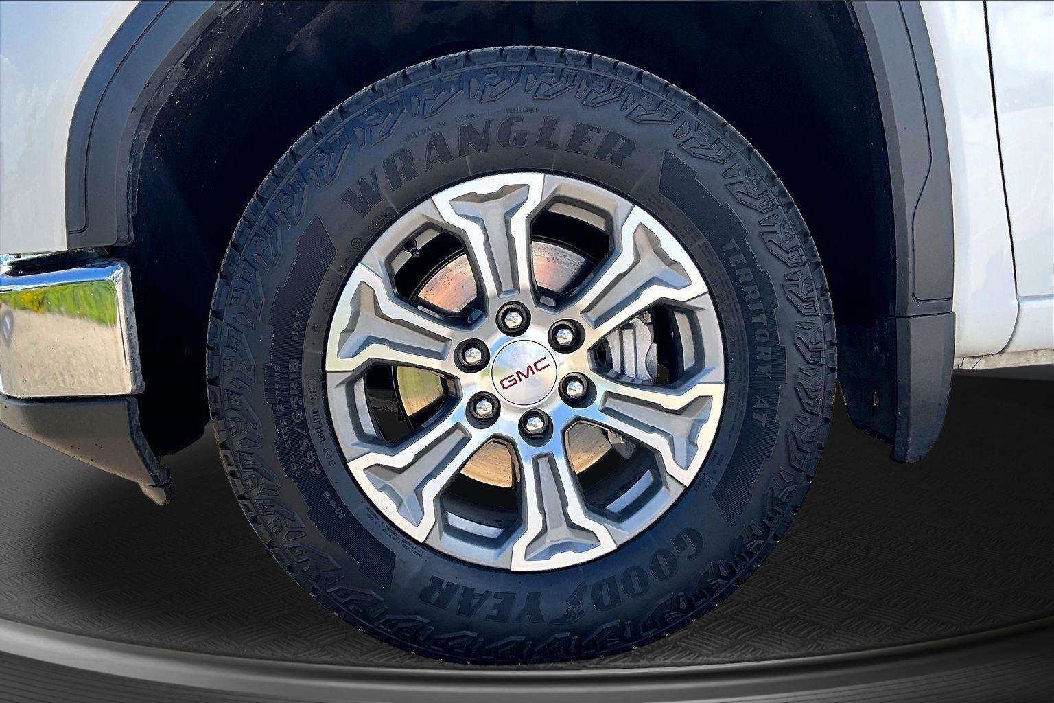 Used 2024 GMC Sierra 1500 SLT AWD/4WD image 10