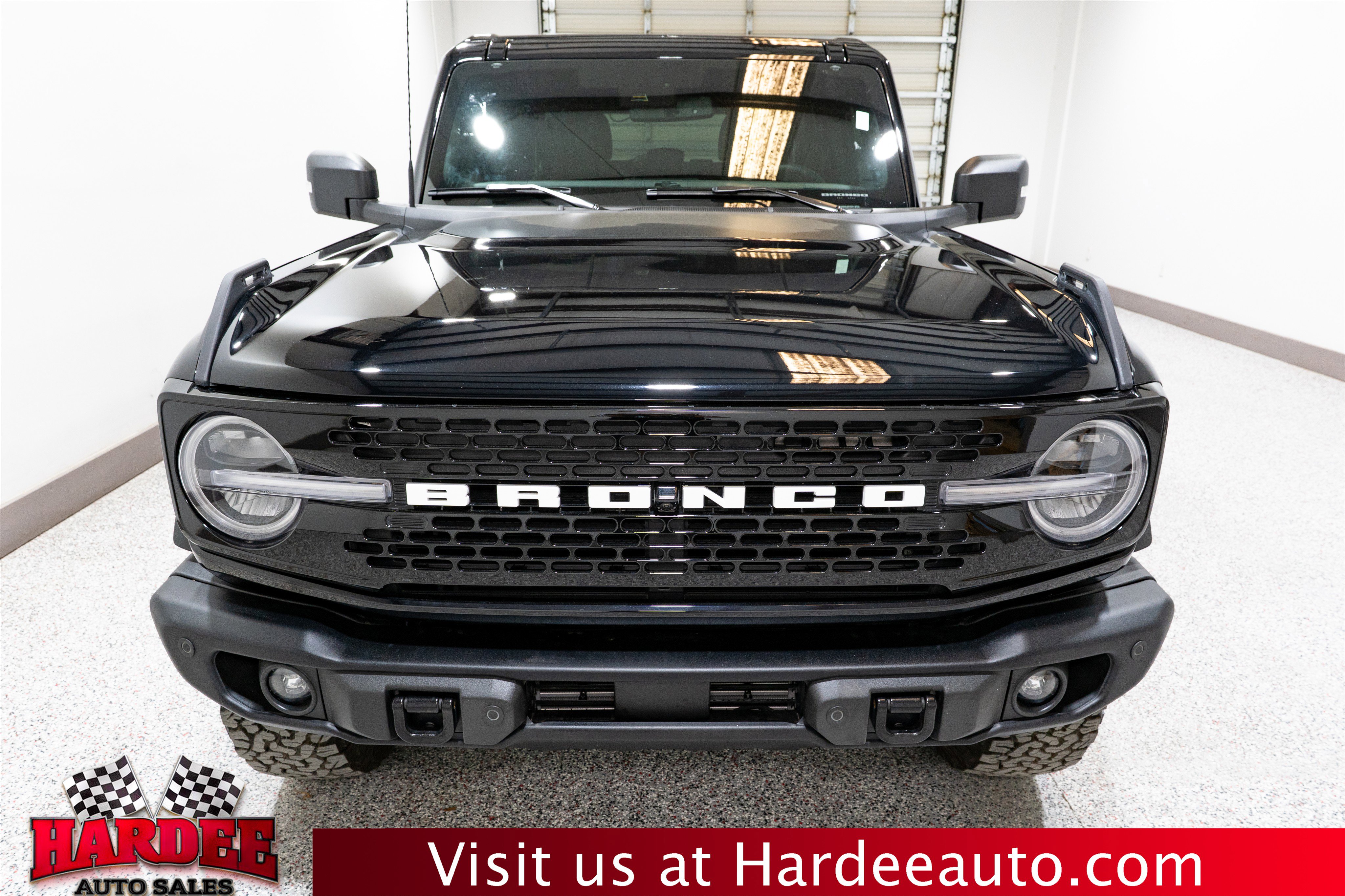 Used 2025 Ford Bronco Badlands image 7