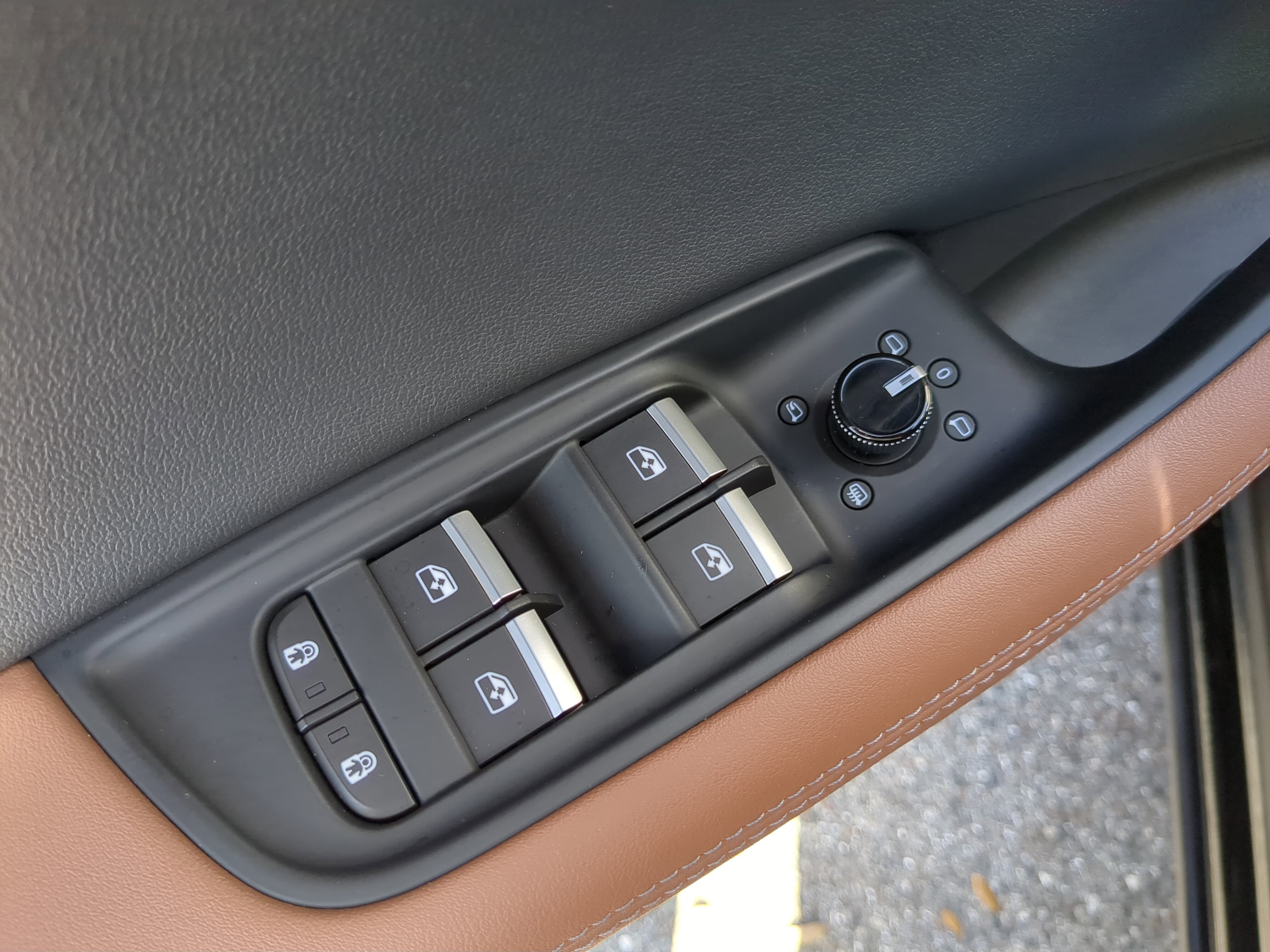 Used 2025 Audi Q8 Premium Plus w/ Premium Plus Package image 18