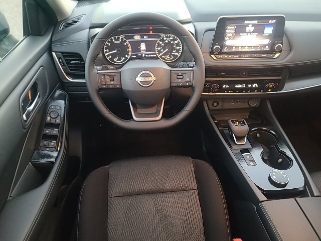 New 2027 Nissan Rogue SV w/ Cold Weather Package AWD/4WD image 24