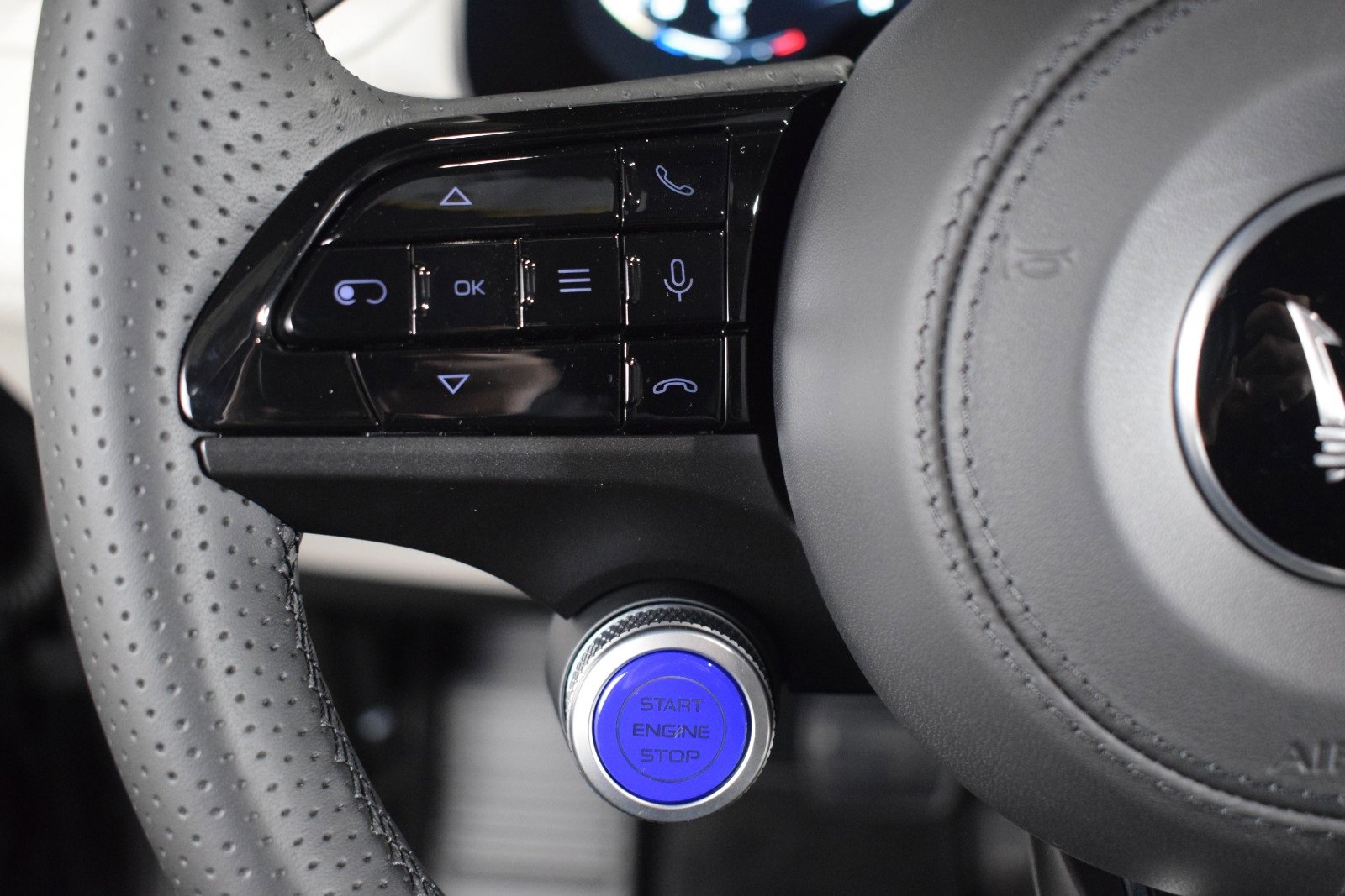 New 2024 Maserati Grecale GT image 30