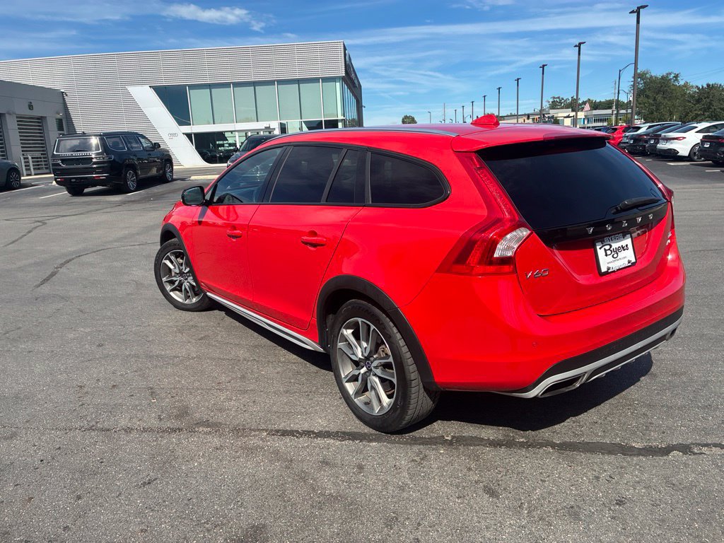 Used 2017 Volvo V60 T5 Cross Country w/ Convenience Package AWD/4WD image 6